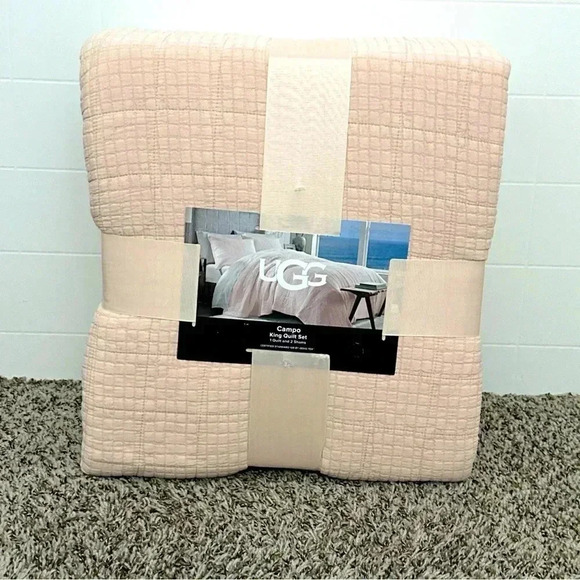 NWT UGG ® KING CAMPO QUILT 3 Pc SET "Himalayan Salt" Soft Pink - Picture 1 of 6